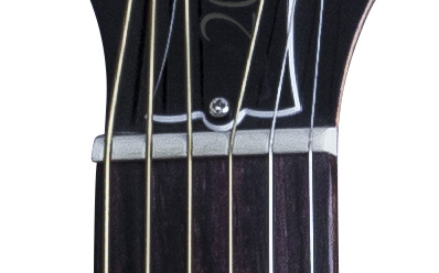 Фото GIBSON J-35 Antique Natural акустическая гитара со звукоснимателем и кейсом цвет натуральный