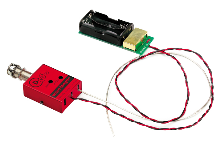 Фото Звукосниматель SEYMOUR DUNCAN D-TAR SoundSpot Classic, Twin™ Activ Soundboard Pickup For Acoustic Guitar