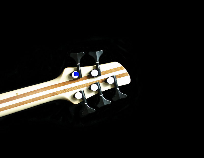 Фото Бас-гитара Magna B2205-NT