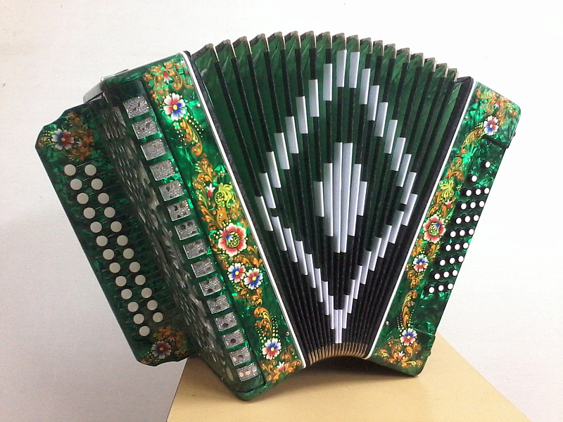 Фото Гармонь "Барыня" Шуйская гармонь Z44XYL-А-GR