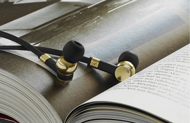 Фото MASTER&DYNAMIC ME05BR