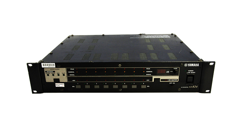 Фото Yamaha AD824