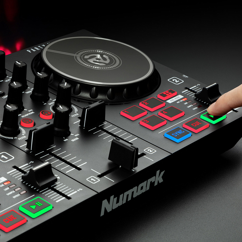 Фото DJ-контроллер NUMARK PARTYMIX II в комплекте ПО Serato