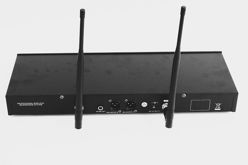 Фото Вокальная радиосистема LAudio LS-Q5-2M