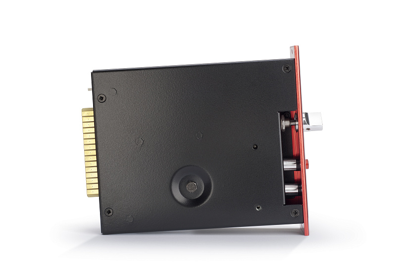 Фото FOCUSRITE Red1 500 Series