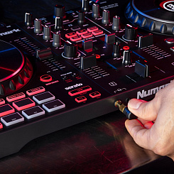 NUMARK Mixtrack Platinum FX